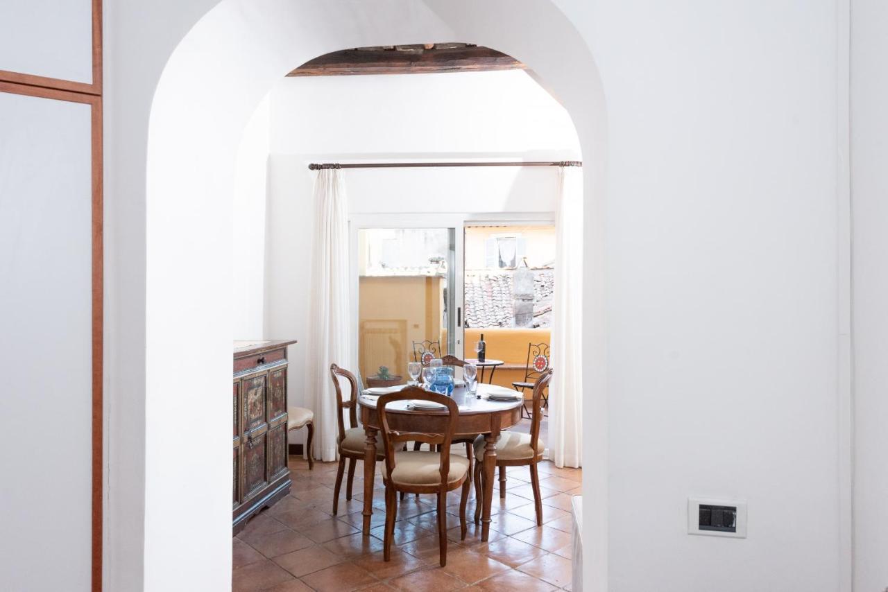 Stunning Campo De Fiori Apartment With Terrace Roma Exterior foto
