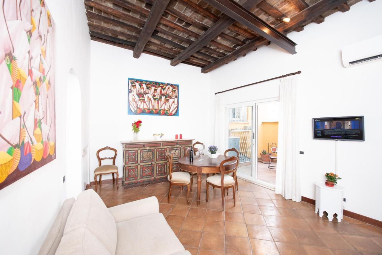 Stunning Campo De Fiori Apartment With Terrace Roma Exterior foto